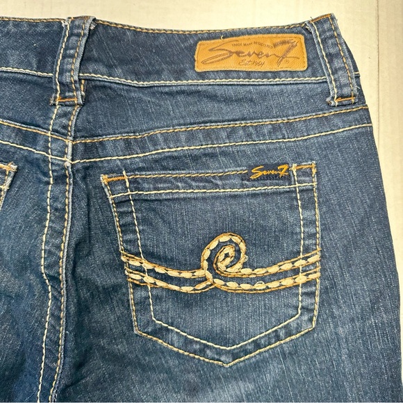 Seven7 | Dark Wash Skinny Jeans w/ Thick Stitch Detail & Light Fade | Size 6 - Picture 7 of 10